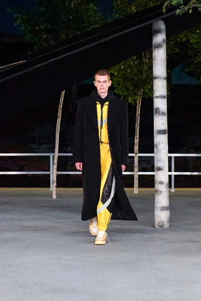 Look 128